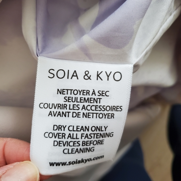 Soia & Kyo | Bartha Coat. NWOT. NEVER WORN. NEW CONDITION. - Picture 3 of 5